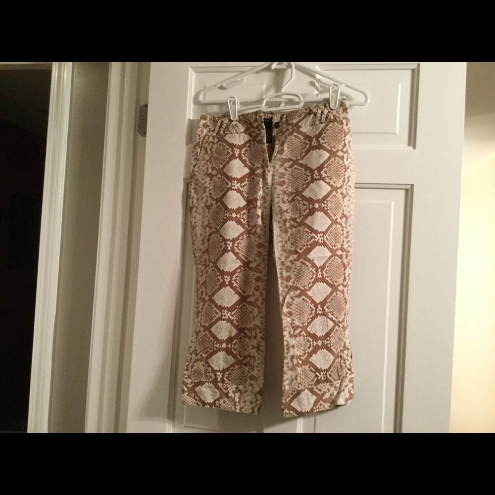 High rise cropped pants
